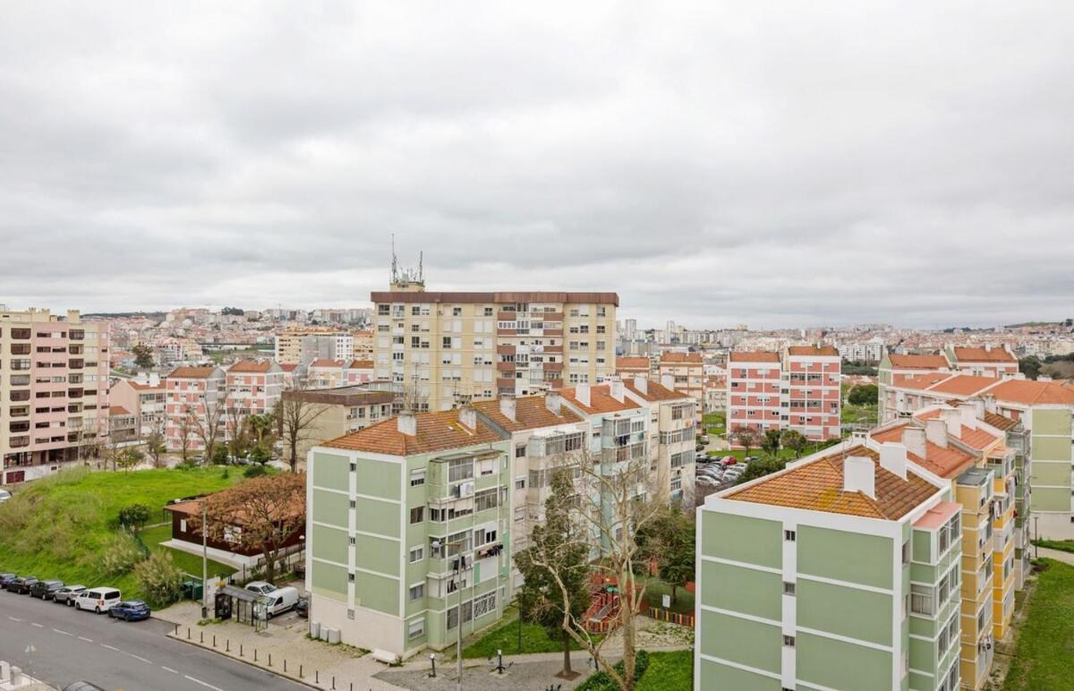 Spacious 3 Bedroom In Apartment Lissabon